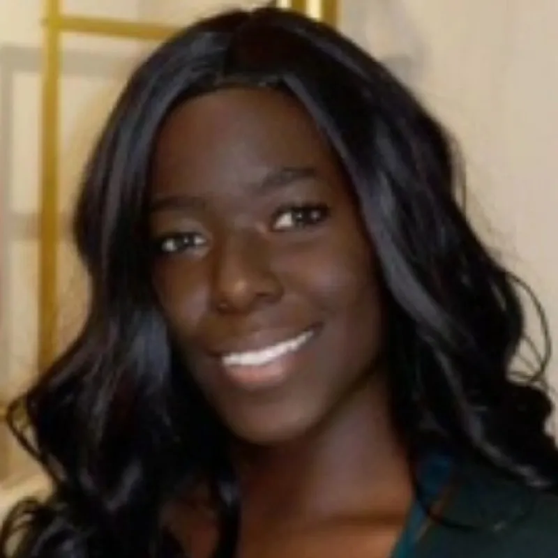 Portrait photo of Breanna Martin